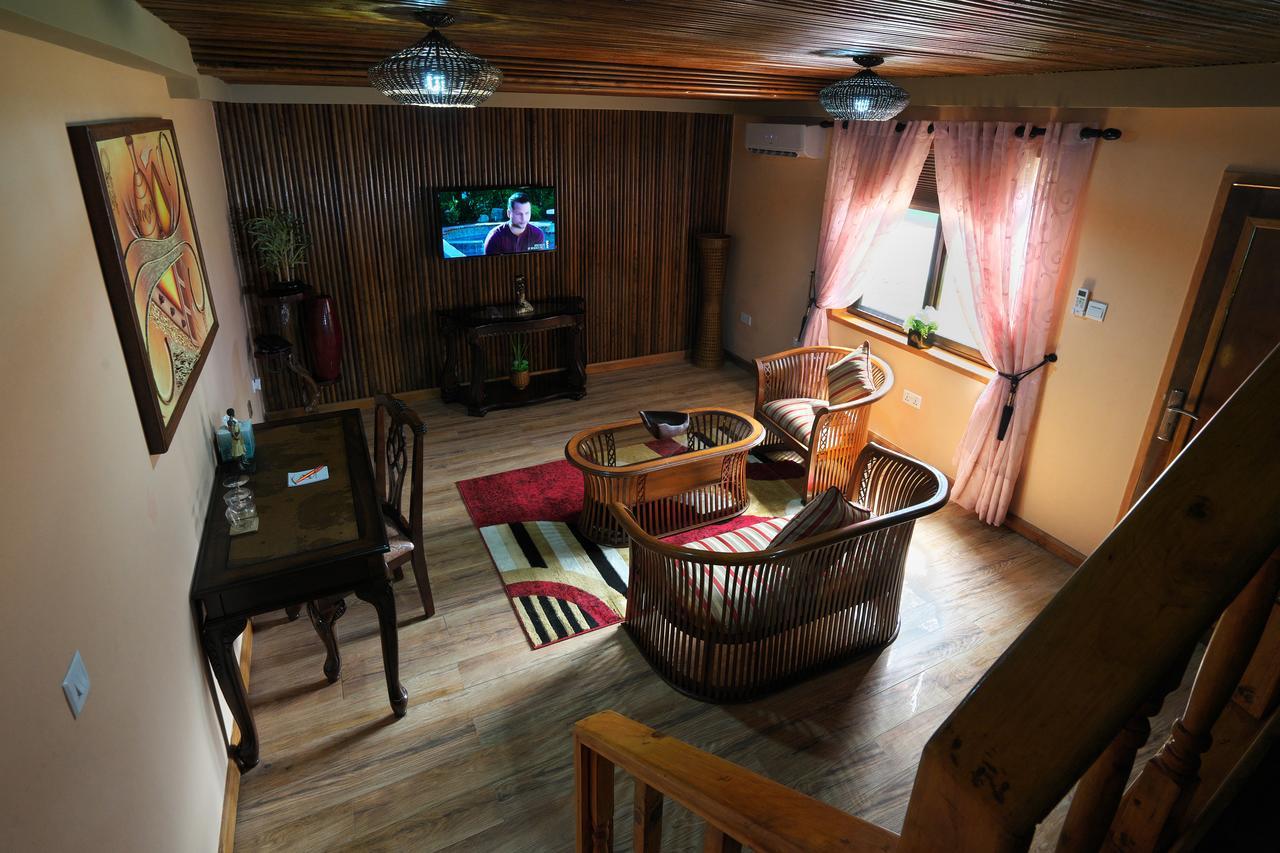 Maaha Beach Resort Anochi Luaran gambar